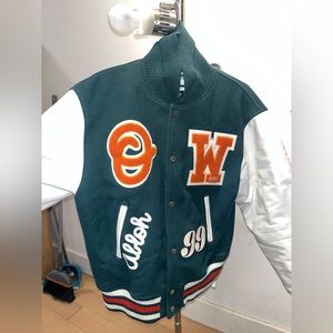 OFF WHITE VARSITY JACKET SIZE MEDIUM EXCELLENT CONDITION